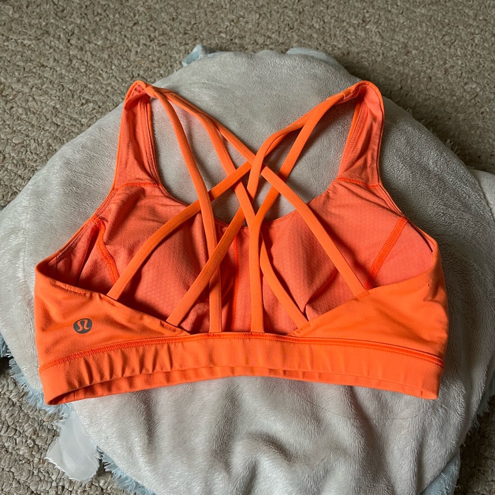 Lululemon Free to Be Bra. will include a pair of new Lululemon pads.